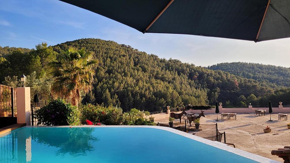 Masia De Matuta Vall de Almonacid ภายนอก รูปภาพ